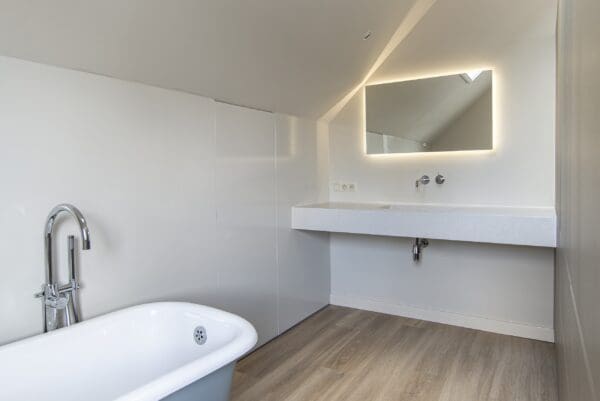 Yukon Bath Copy